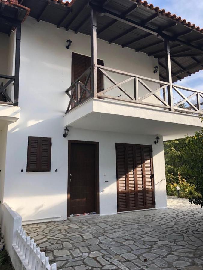 Sofia'S Pearl Beachfront Maisonette Nea Kallikrateia Eksteriør billede
